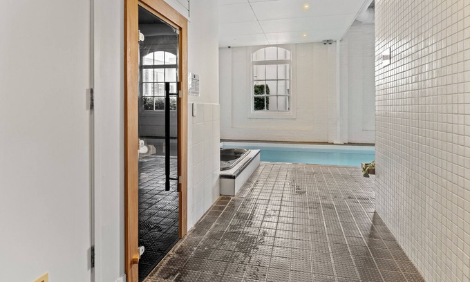 Auckland Central Business District Apartment | Breezy Gem by Victoria Park