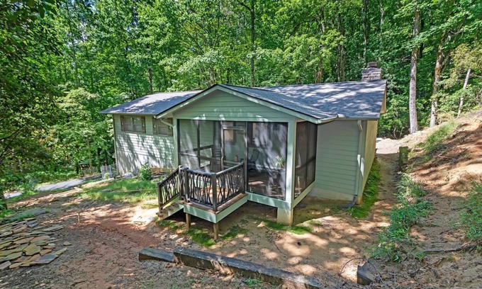 Brevard House | Brevard NC Pets Golf Hiking Lakes Mountain Biking Porch Waterfalls Breweries