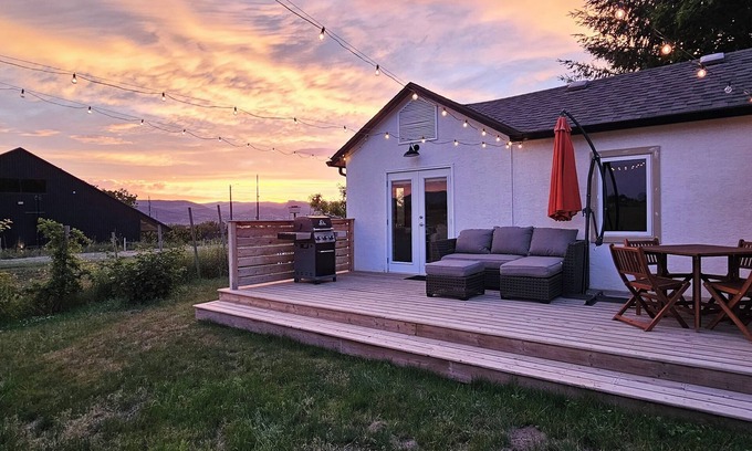 Okanagan-Similkameen House | Brew House on the Naramata Bench