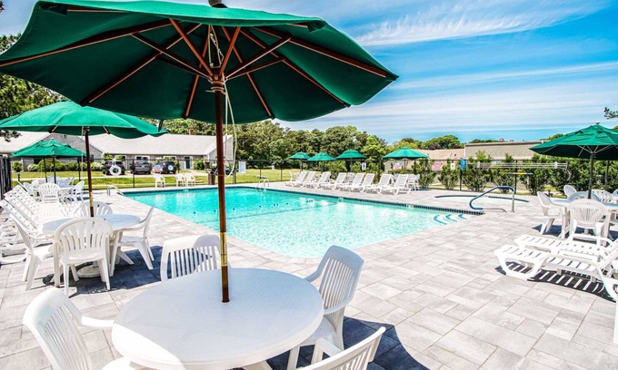 Brewster Resort | Brewster Green Resort 3-bedroom unit w/2 pools-one indoor, hot tub, fitness room