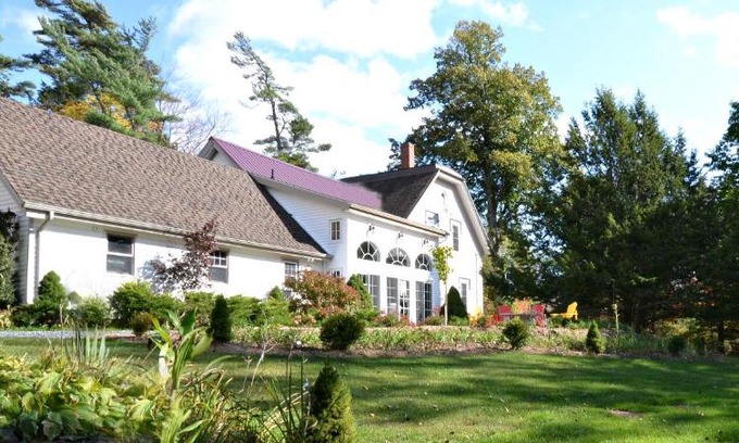 Elmsdale Bed & Breakfast | Briarwood Bed & Breakfast