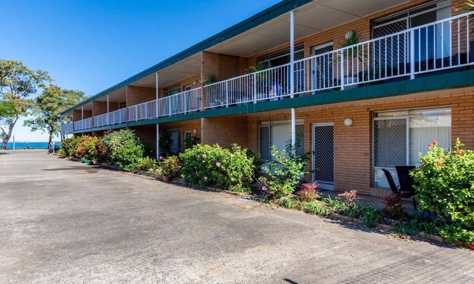 Bongaree Apartment | Bribie Island Waters on Welsby