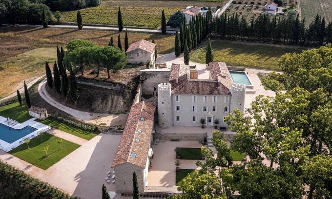 Vaison-la-Romaine Apartment | Bridal suite