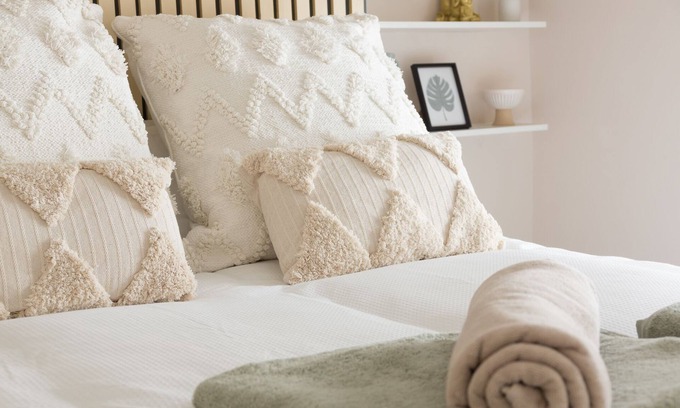 Llangollen House | Bridge Hideaway