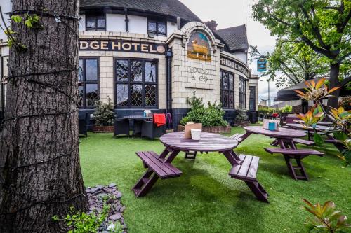 London Borough of Ealing Hotel | Bridge Hotel