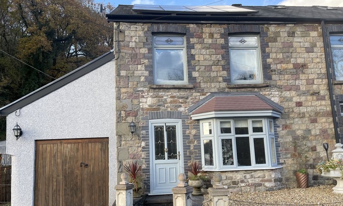 Margam Cottage | Bridgend Cottage Perfect place to stay if you love exploring or just relaxing