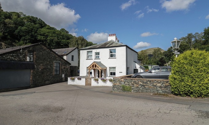 Keswick House | BRIERY HOUSE, pet friendly, character holiday cottage in Keswick