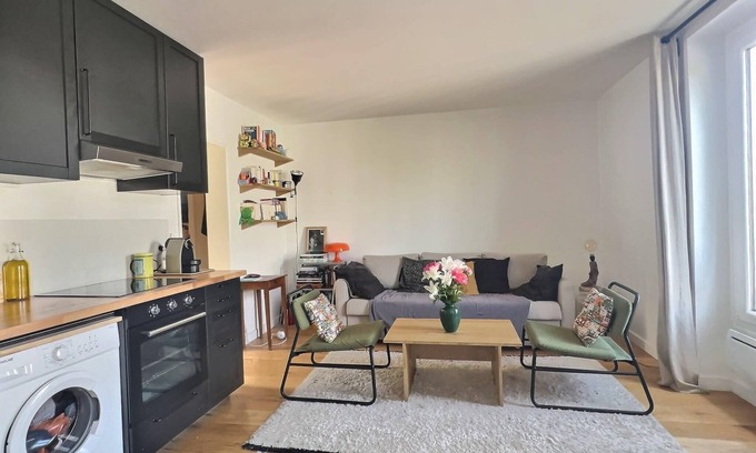 Quartier de la Roquette Apartment | Bright 34 m² ideally located in Paris