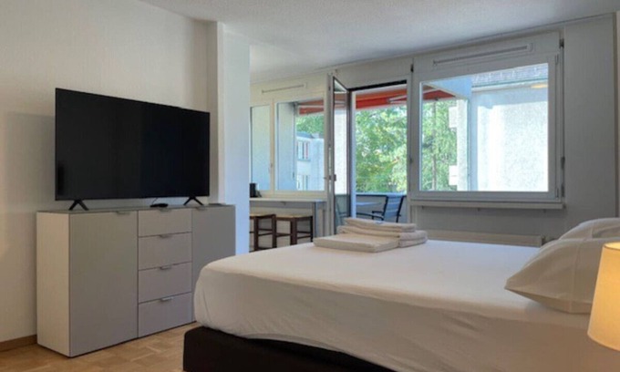 Hochschulen Apartment | Bright and practical studio (Art 16)
