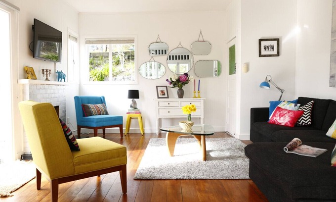 Torbay House | Bright Beachside Cottage