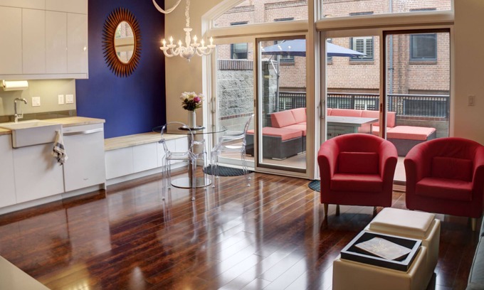 Pearl District Condo | Bright, Calm Contemporary Loft - Prime Pearl Loc.: restaurants, boutiques & more