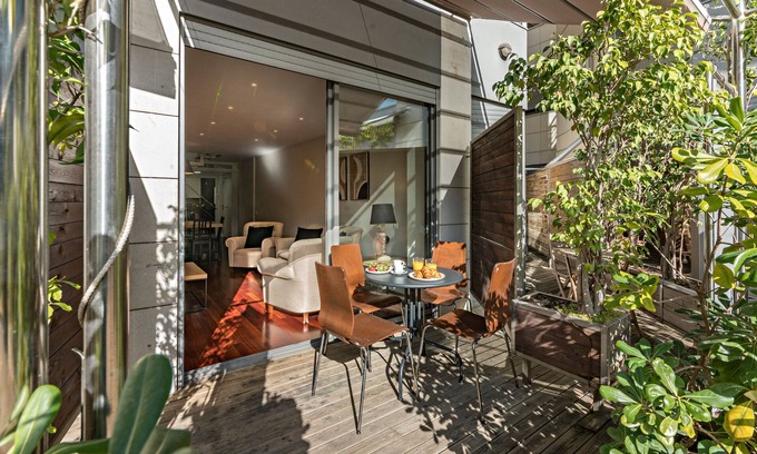 El Putget i Farro Apartment | Bright Duplex with a Spacious Terrace