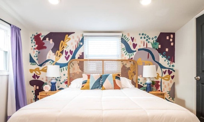 New Albany House | Bright, fun, and colorful home