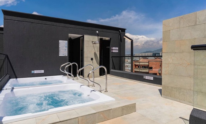 San Diego Apartment | Bright Minds, Warm Waters – 1BR Apt in Poblado