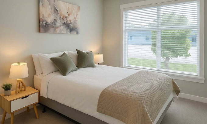 Sardis Apartment | Bright & Modern 1-Bedroom Guest Suite · Great Neighborhood