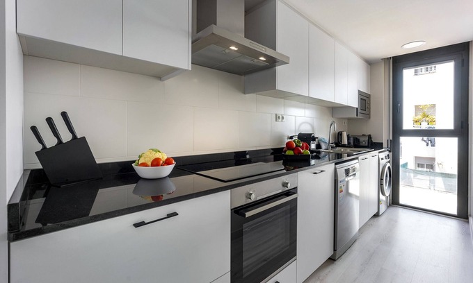 Collblanc y La Torrassa Apartment | Bright & modern 2 bedroom apartment in Hospitalet