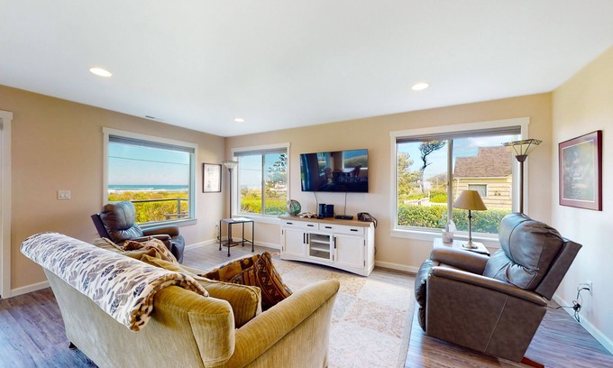 Waldport House | Bright, modern home with great ocean views & deck - walk to the beach