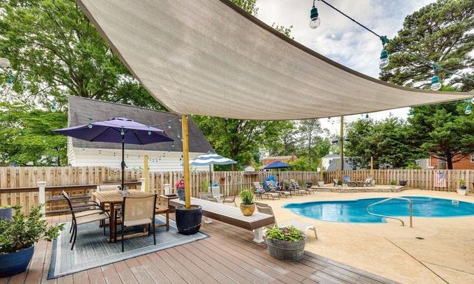 Richmond House | Bright Richmond Home w/ Backyard Oasis!