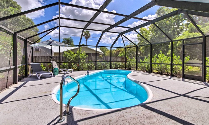 Sebastian Highlands Cottage | Bright Sebastian Home w/Pool ~ 7 Mi to Beach!