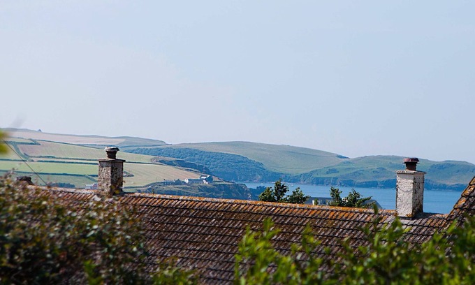 Thurlestone Apartment | Bright spacious 2 Bed Apartment in Thurlestone with Stunning views