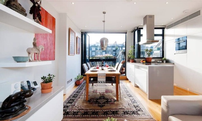 Kensington Apartment | Bright & Stylish Kensington Home|Rooftop Views