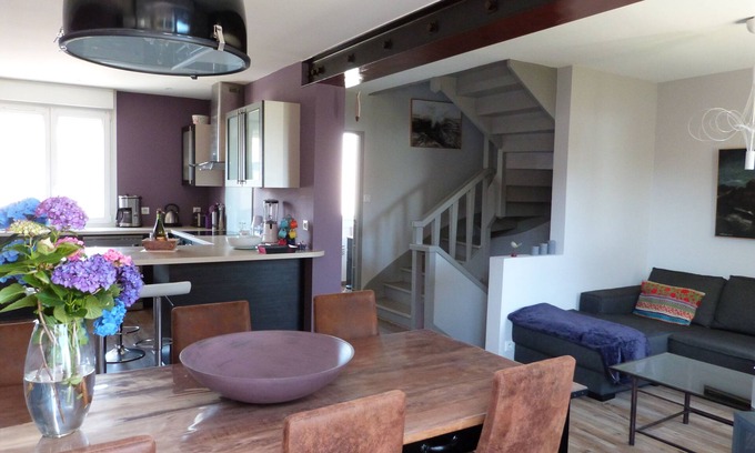 Concarneau House | Bright tastefully decorated house 300 meters from the Sables Blancs beach.