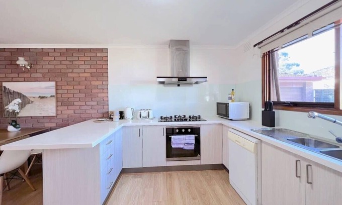 Mount Waverley Villa | Brilliant Modern Flat @Mount Waverley *Smart TV