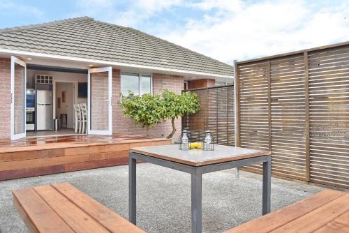 Riccarton House | Brockworth Place - Christchurch Holiday Homes