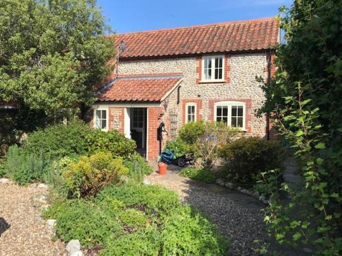 Mundesley House | Brook Cottage - Luxury in Mundesley