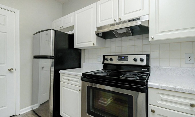 Atlanta Apartment | Brookhaven Station -1BD 1BA Corporate Apartment
