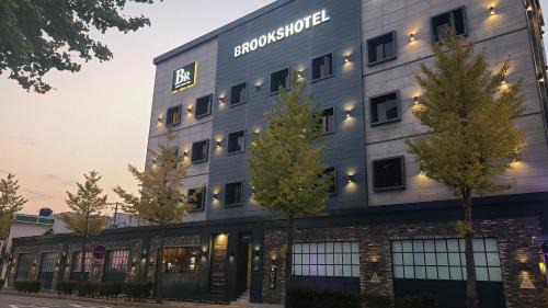 Chungmu Hotel | Brooks Hotel Tongyeong