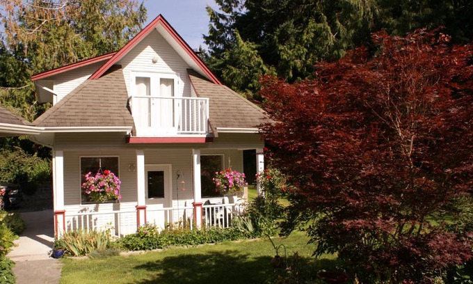 Powell River House | Brookshire Guest House