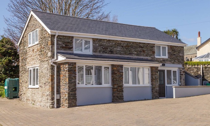 Derbyhaven House | Brookville Cottage is a recently completed barn conversion set in the rural southern village of Ball