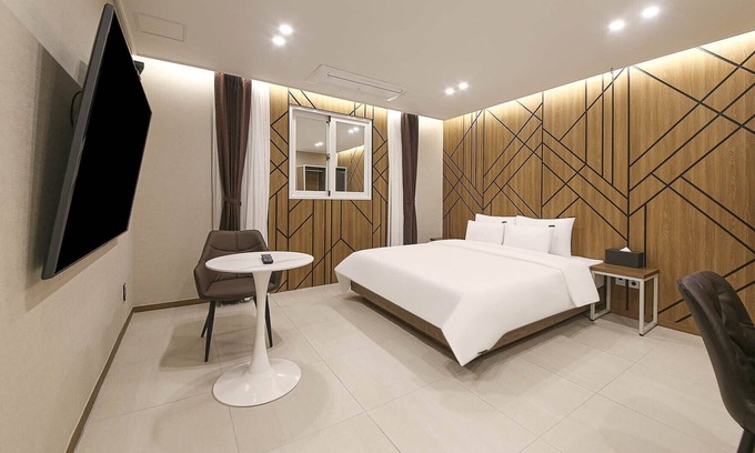 Buk-gu Hotel | Brown Dot Hotel Sinan