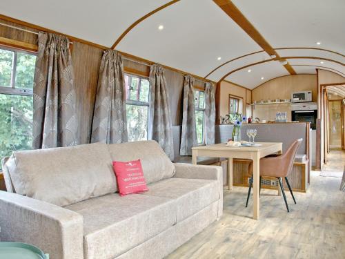 Dawlish Warren Cabin | Brunel Boutique Railway Carriage 1
