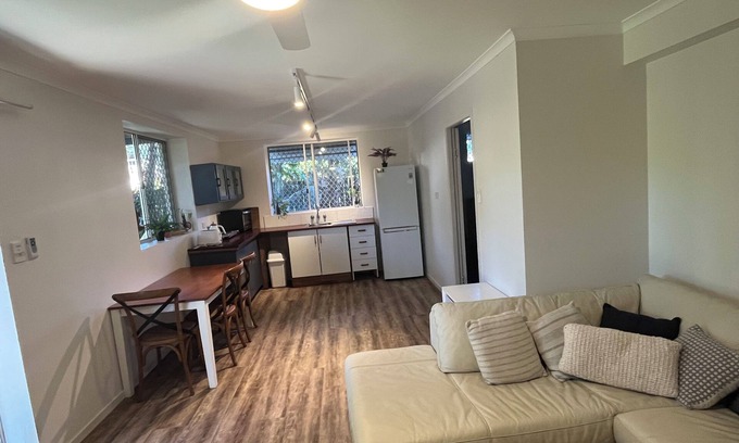 Brunswick Heads Apartment | Bruns Garden Apartment ~ Comfortable Close to the Beach Monthly Discounts