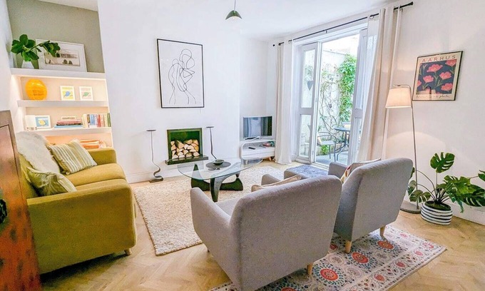 Hove Apartment | Brunswick Retreat - by Brighton Holiday Lets