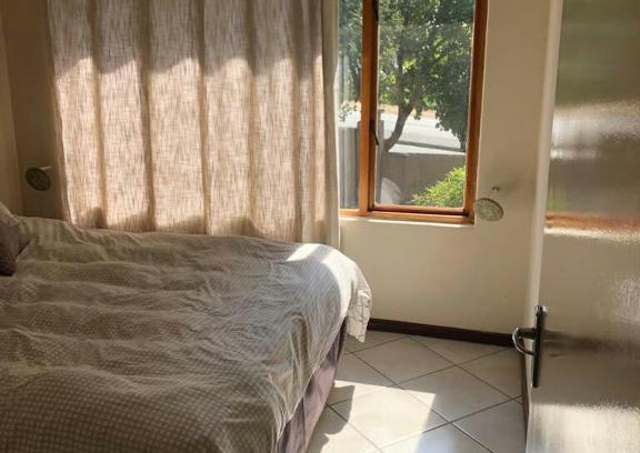 Greater Johannesburg Metropolitan Area Apartment | Bryan Brook