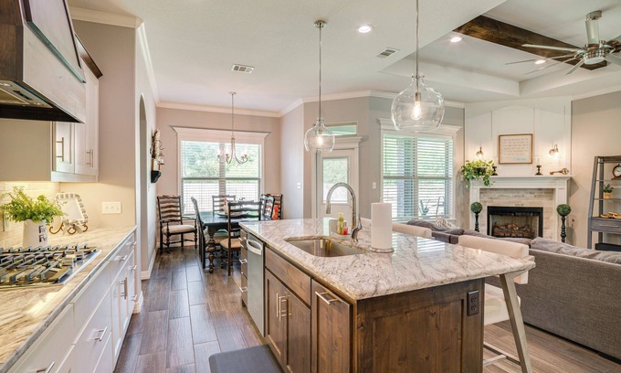Bryan House | Bryan Home w/Covered Patio: 6 Mi to Texas A&M!