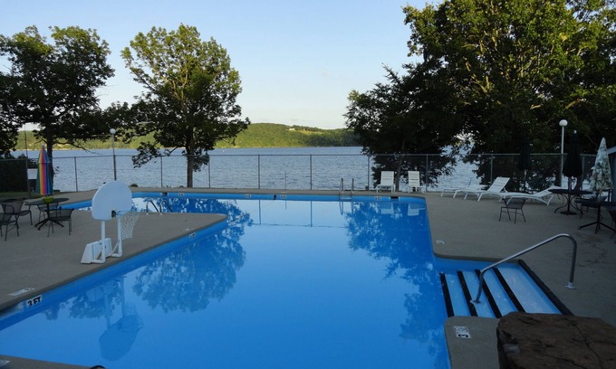 Lost Bridge Village House | Bryant's Bungalow-Lakefront-Close to Lost Bridge Marina- Located in Quiet Cove