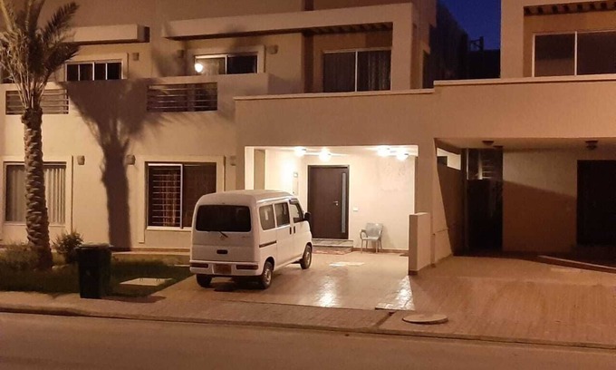 Karachi District House | BTK blessed home, quiet clean green