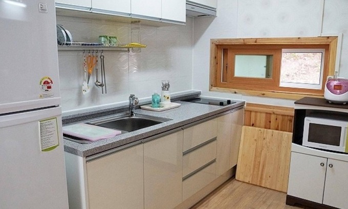 Byeonsan House | Buan Mul Love Pension