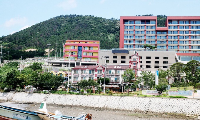 Byeonsan Condo | Buan Sangnok Sky Pension