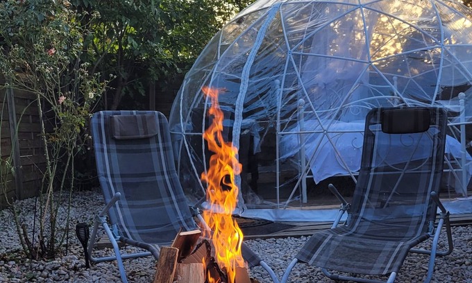 Hohenberg a.d.Eger RV Rental | Bubble overnight stay in the Fichtelgebirge - with hot tub/whirlpool for an extra charge