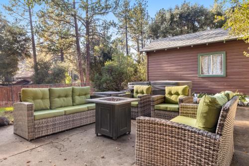 Pine Valley House | Buckthorn Beauty