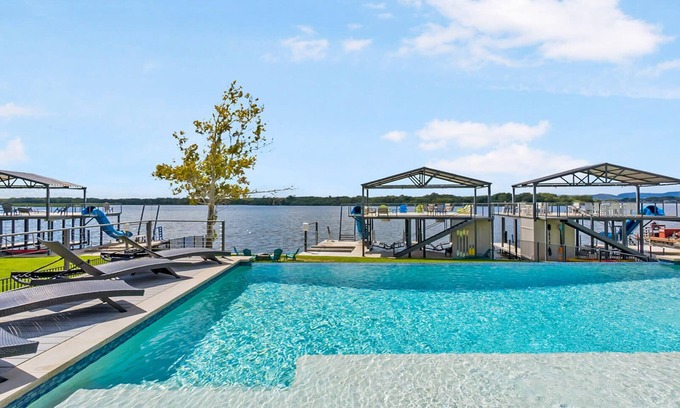 Kingsland House | Bud Bliss Retreat | Luxury Waterfront Home | Pool | Concierge Services