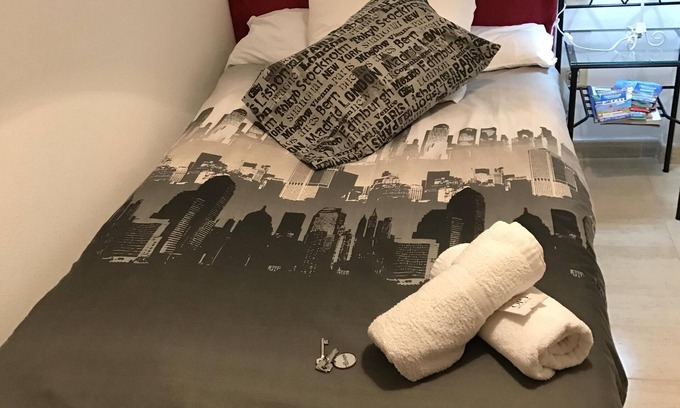 Maspalomas Apartment | Budget single room with share bath