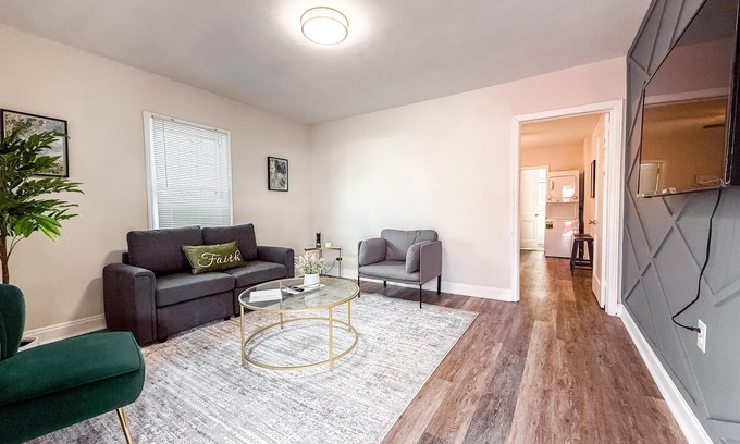 Albright Condo | Budget friendly - 1 bd apart in the heart of Durham