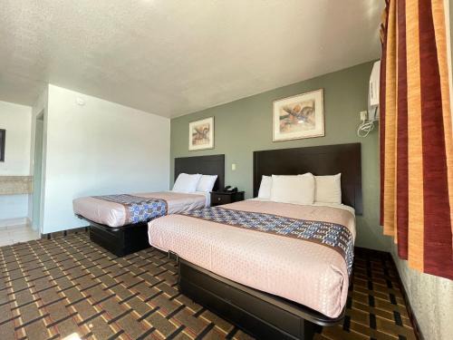 Ada Hotel | Budget Inn Ada