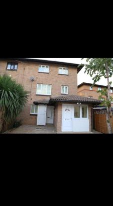 Thamesmead East House | BUDGET Twin Double Rooms
